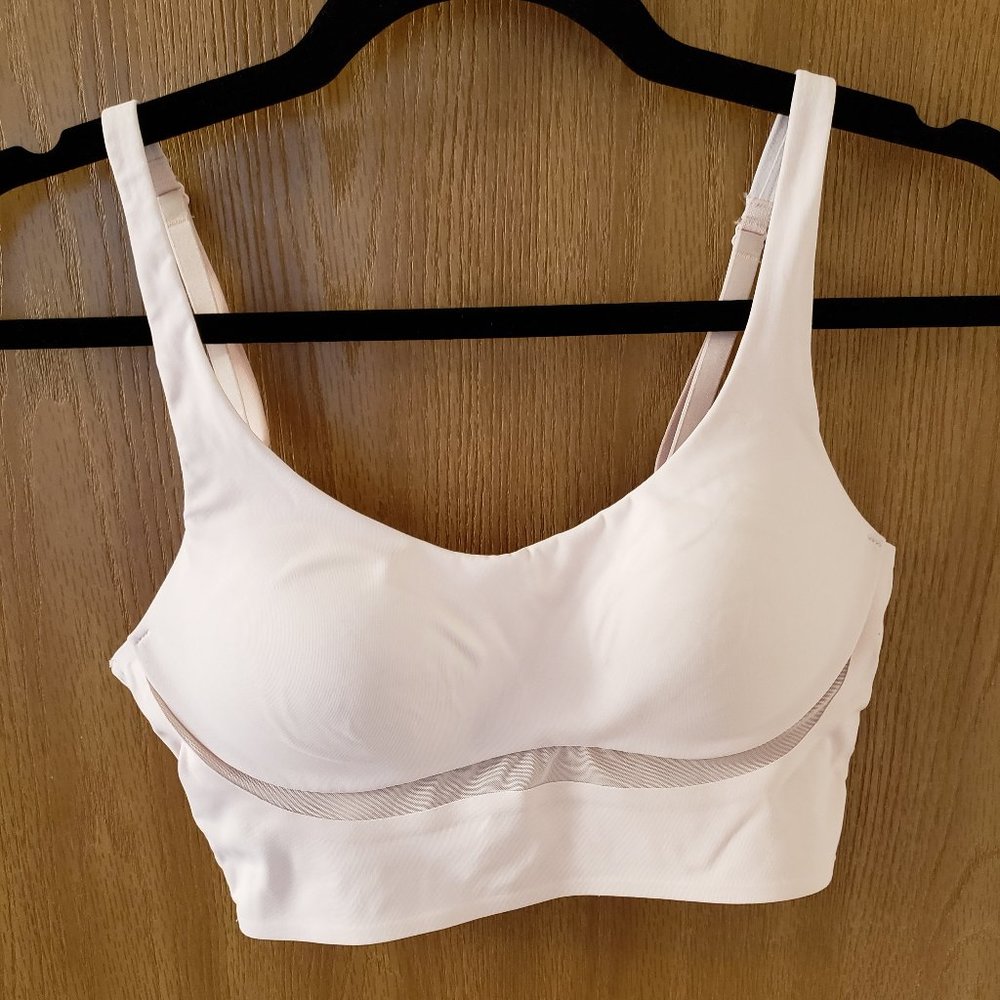Victoria's Secret Incredible Lightweight Pink Sports Bra 34B